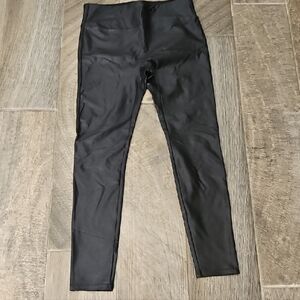 Black High-Waisted "Shiny/Leather" Leggings Sz L